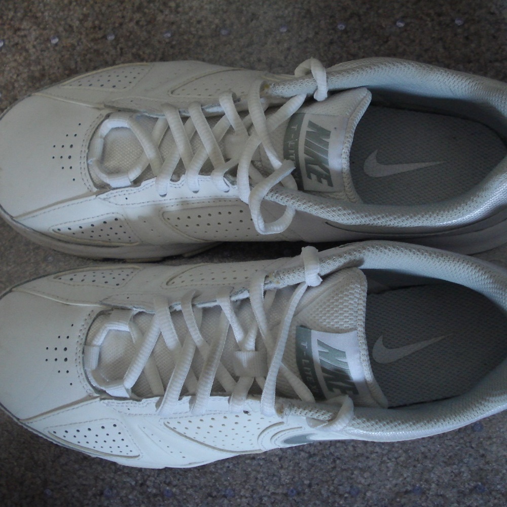 Womens shoes Nike 8.5